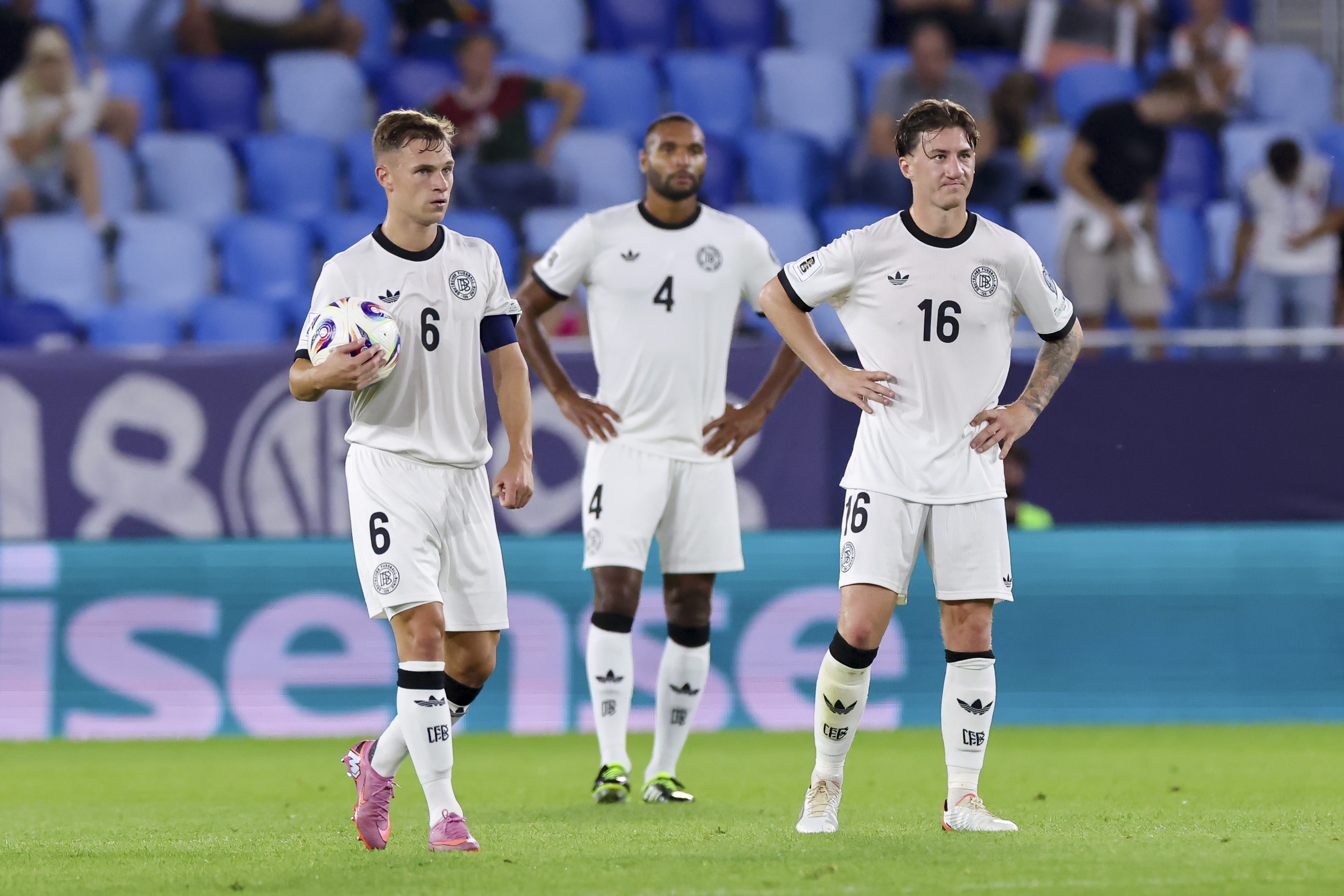 巴萨训练场,惊现特尔施,特根神勇扑,世界杯投注,2026世界杯,投注技巧,赛事分析,胜负预测