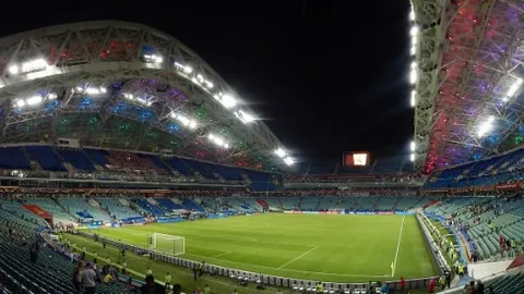 战局突变揭秘：萨拉赫替补之谜，维尔茨挺身而出，球队攻防焕发新动力