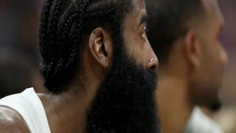 J联赛川崎浦和激战，专家分析质合前区十码